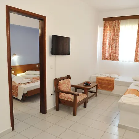 Maritime Aparthotel 2*