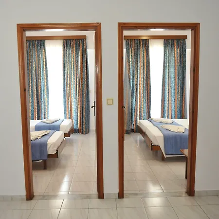 Maritime Aparthotel Petaloudes