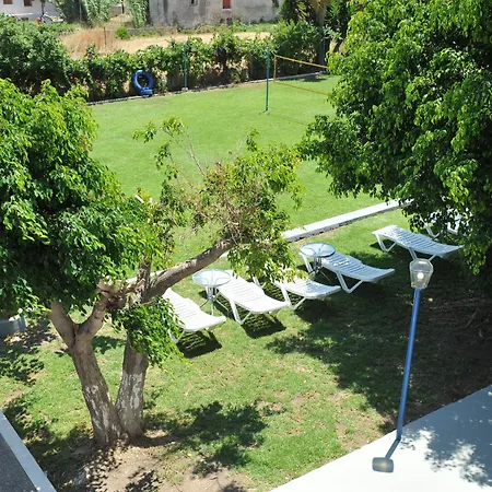 Maritime 2* Petaloudes