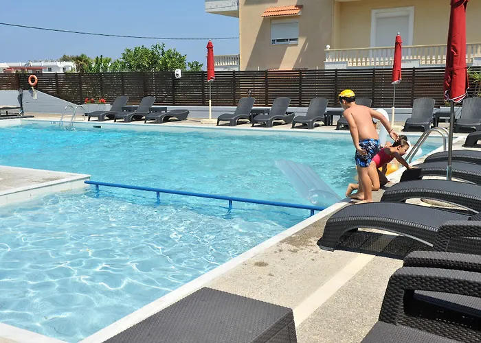 Aparthotel Maritime Petaloudes