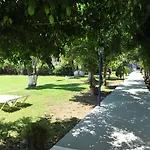 Apart Otel Maritime Petaloudes