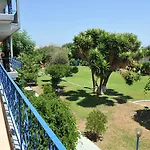 Maritime Apart Otel Petaloudes