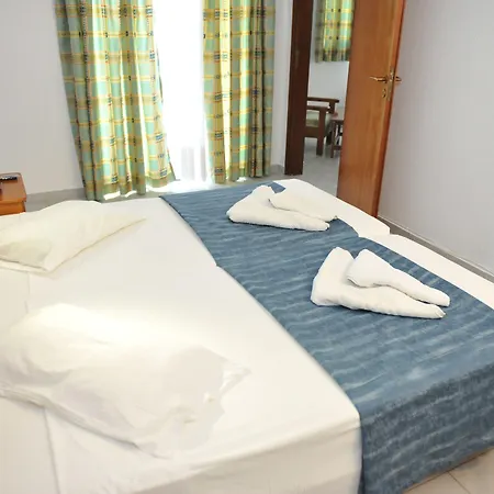 Apart Otel Maritime Petaloudes