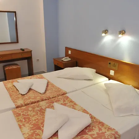 Maritime Aparthotel Petaloudes