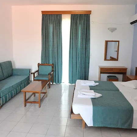 Maritime Aparthotel 2*