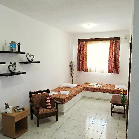 Maritime 2* Petaloudes