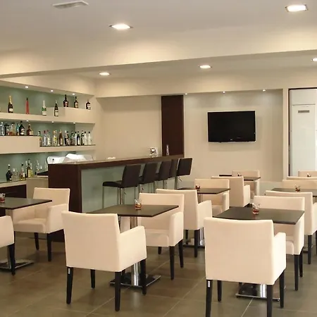 Maritime Aparthotel 2*