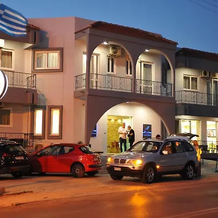 Maritime Aparthotel Petaloudes