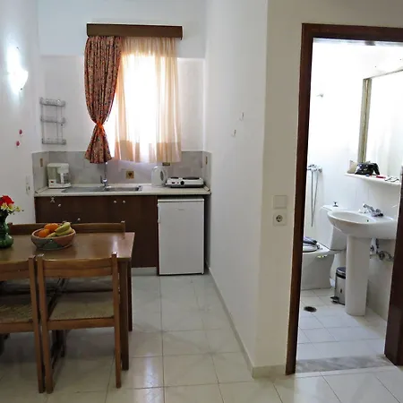 Aparthotel Maritime Petaloudes