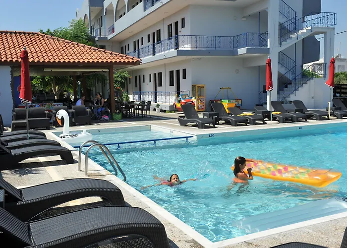 Maritime 2* Petaloudes