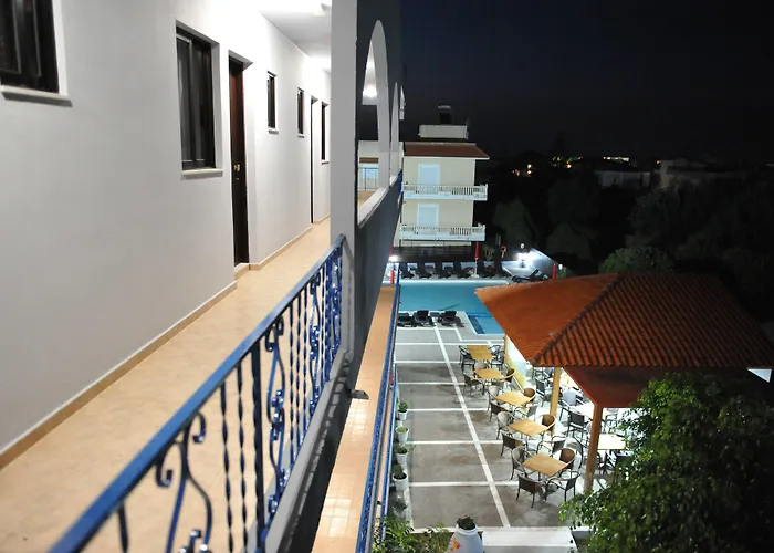 Maritime 2* Petaloudes