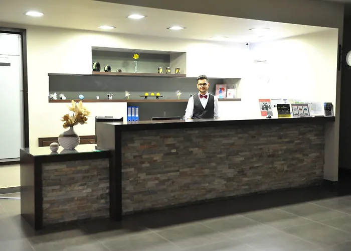 Maritime Hotel apartamentowy Petaloudes