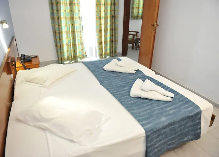 Hotel apartamentowy Maritime Petaloudes